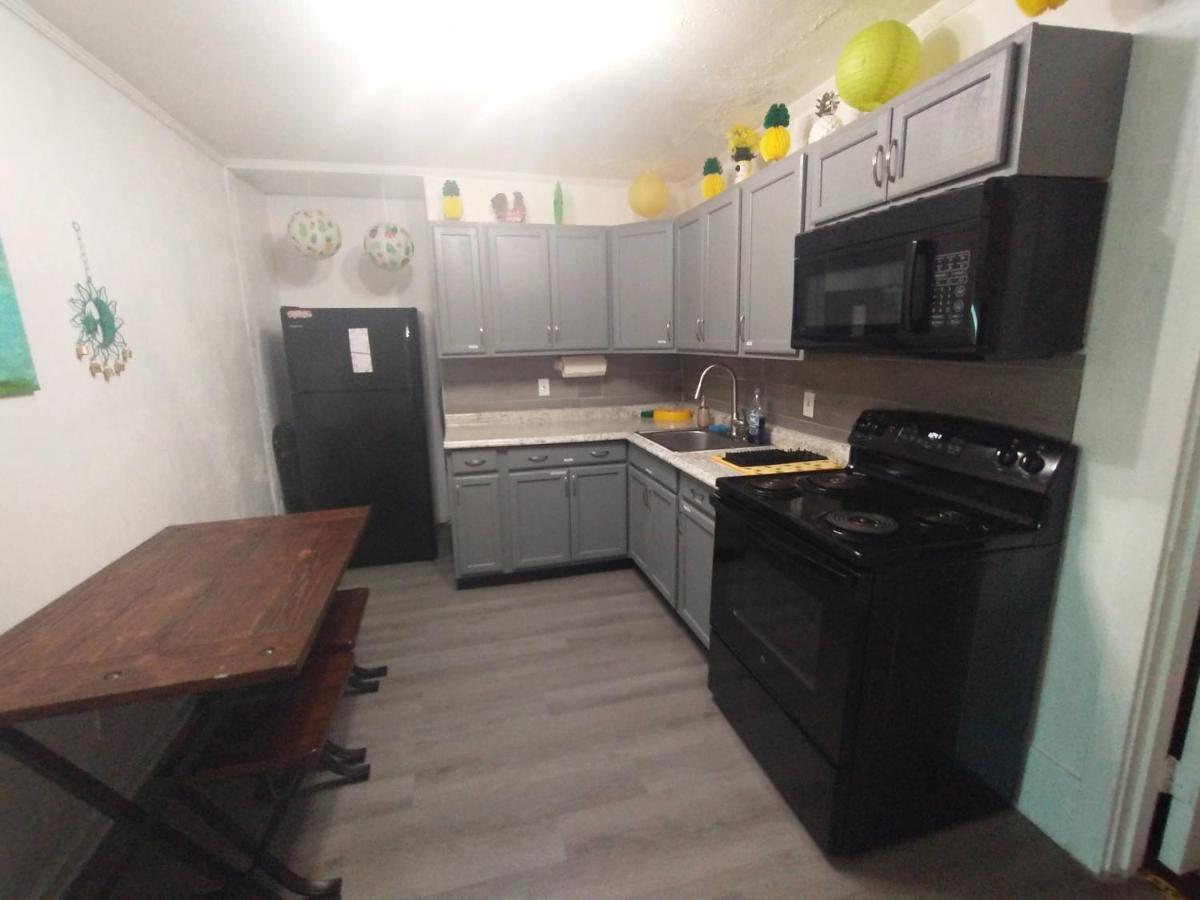 Welcome To Pineapple House! بينساكولا المظهر الخارجي الصورة